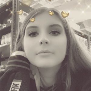 Meet your Posher, Llauren